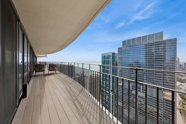 225 N Columbus Drive 6009, Chicago, IL 60601