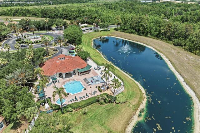 8564 CRYSTAL COVE LOOP, Kissimmee, FL 34747