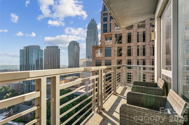 333 W Trade Street 2200, Charlotte, NC 28202