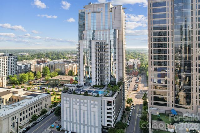 333 W Trade Street 2200, Charlotte, NC 28202