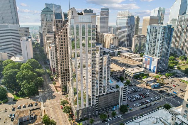 333 W Trade Street 2200, Charlotte, NC 28202