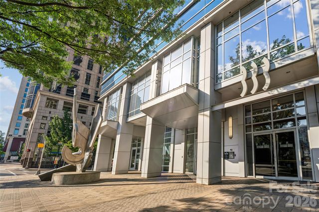 333 W Trade Street 2200, Charlotte, NC 28202