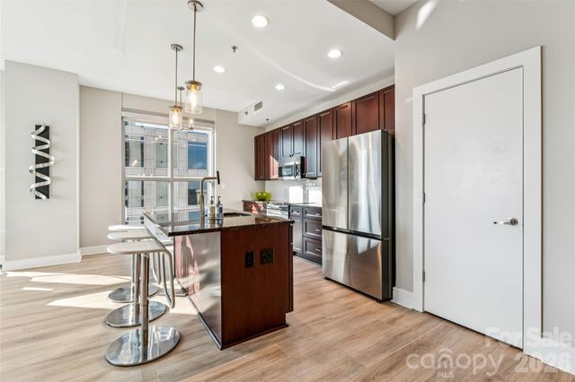 333 W Trade Street 2200, Charlotte, NC 28202