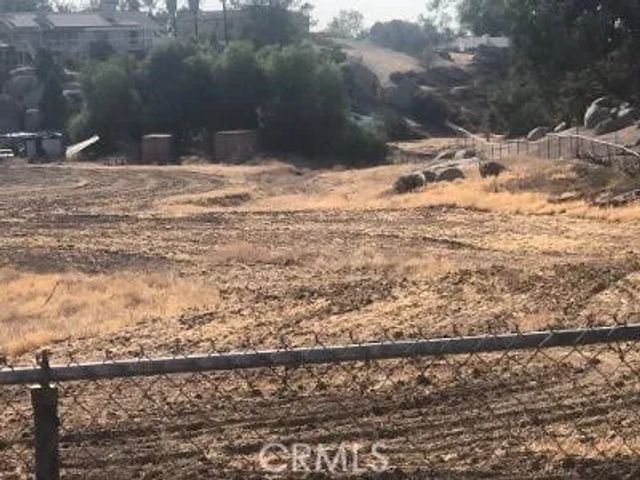 27475 Cornell, Hemet, CA 92544