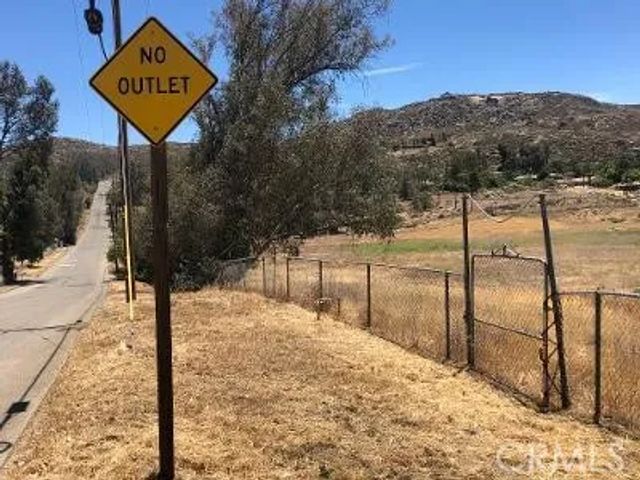 27475 Cornell, Hemet, CA 92544