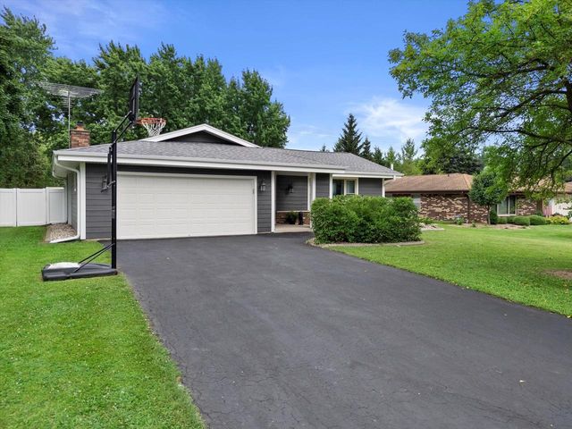 W156N10876 Catskill LANE, Germantown, WI 53022