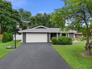 W156N10876 Catskill LANE, Germantown, WI 53022
