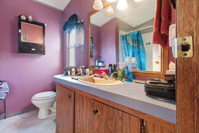 402 State Highway 142, Bakersfield, MO 65609