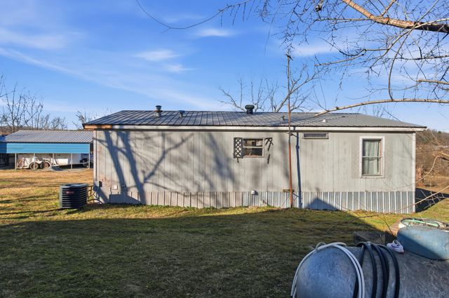 402 State Highway 142, Bakersfield, MO 65609