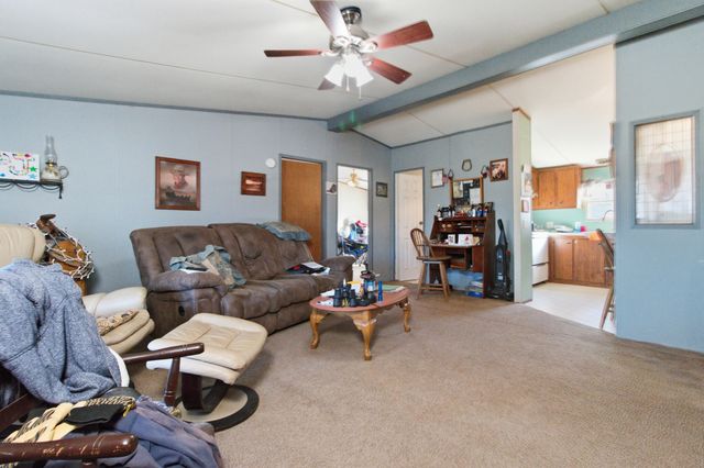 402 State Highway 142, Bakersfield, MO 65609