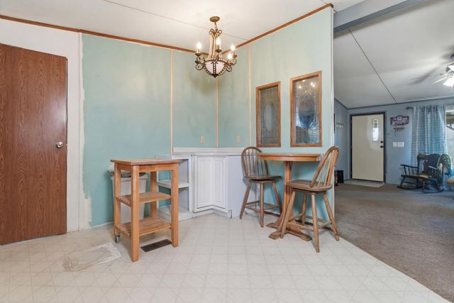 402 State Highway 142, Bakersfield, MO 65609