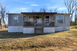 402 State Highway 142, Bakersfield, MO 65609