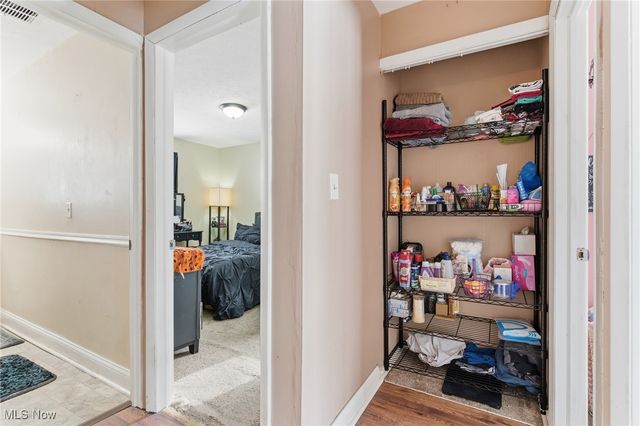 4011 Crest Drive, Cleveland, OH 44109