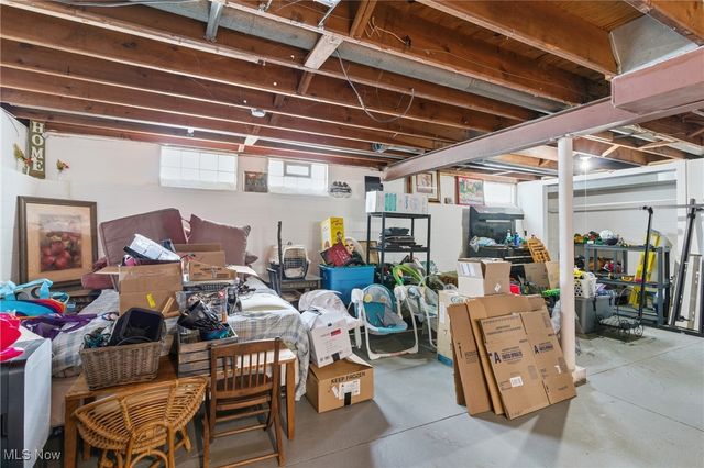 4011 Crest Drive, Cleveland, OH 44109