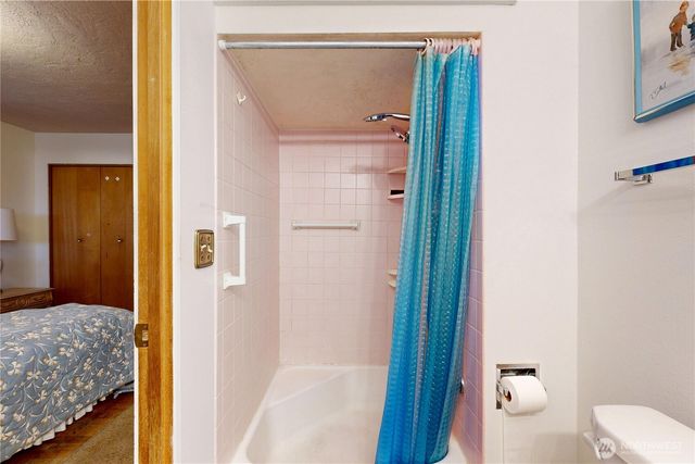 1513 SE Central Avenue, College Place, WA 99324