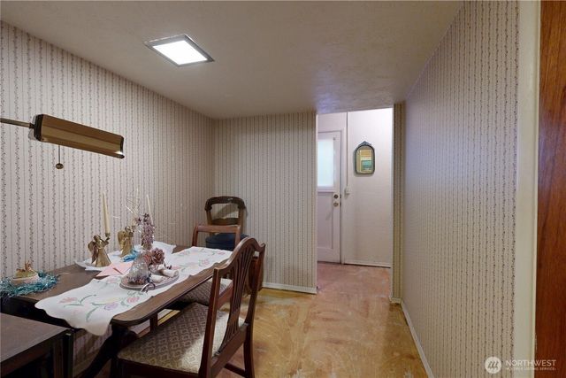 1513 SE Central Avenue, College Place, WA 99324