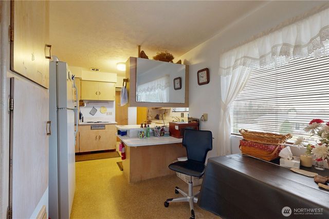 1513 SE Central Avenue, College Place, WA 99324