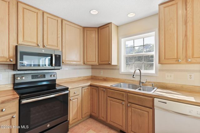 717 Settlers Lane, Kure Beach, NC 28449