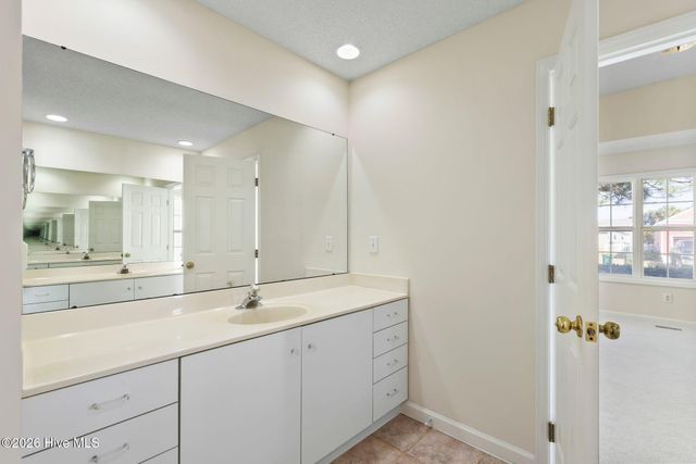 717 Settlers Lane, Kure Beach, NC 28449