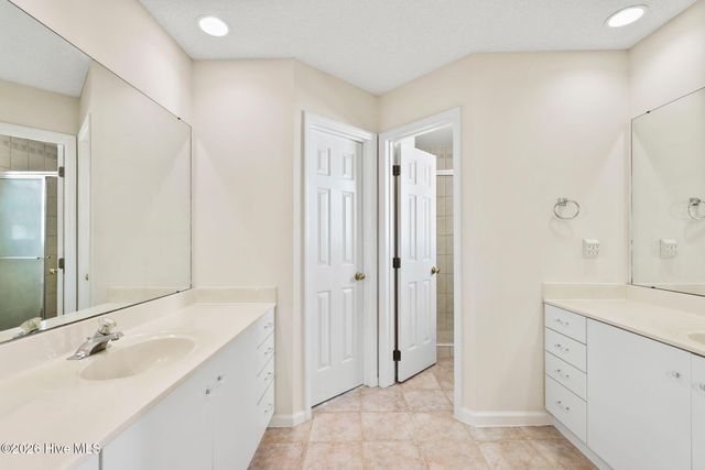 717 Settlers Lane, Kure Beach, NC 28449