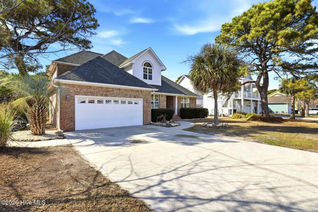717 Settlers Lane, Kure Beach, NC 28449