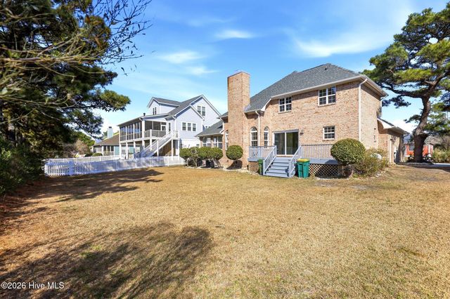 717 Settlers Lane, Kure Beach, NC 28449