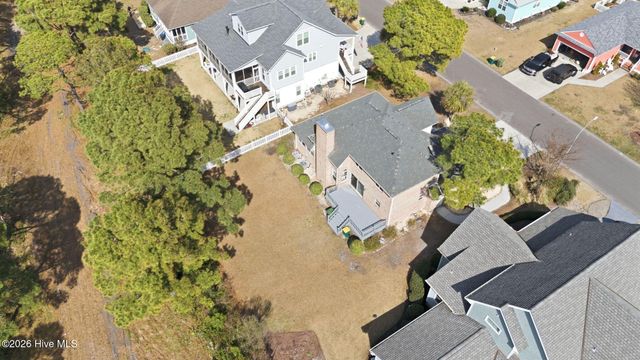 717 Settlers Lane, Kure Beach, NC 28449