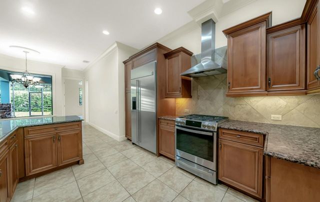 607 VICTORIA HILLS DRIVE, Deland, FL 32724