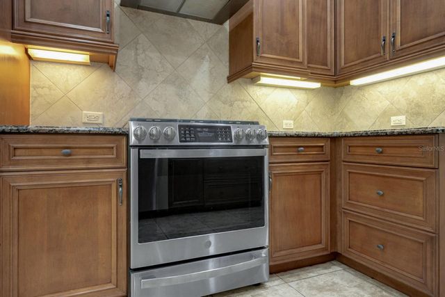 607 VICTORIA HILLS DRIVE, Deland, FL 32724