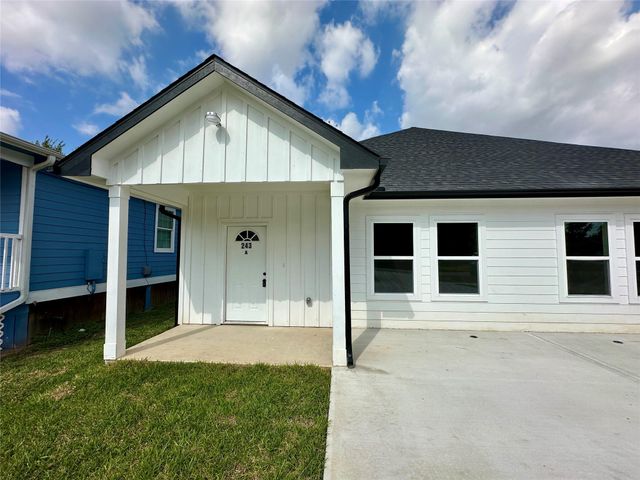 243 Broadhurst Drive A, Houston, TX 77047