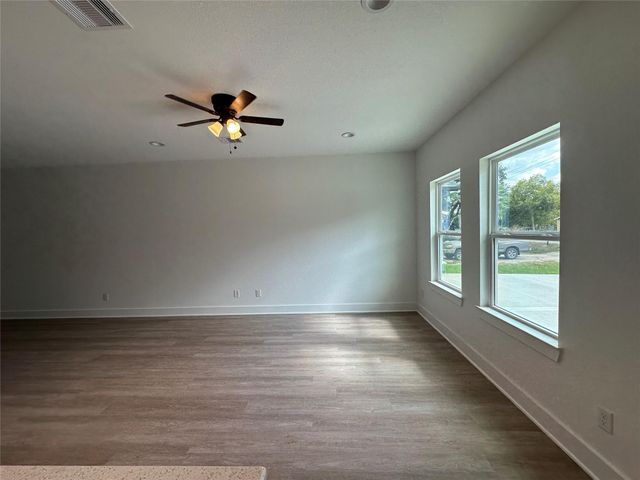 243 Broadhurst Drive A, Houston, TX 77047