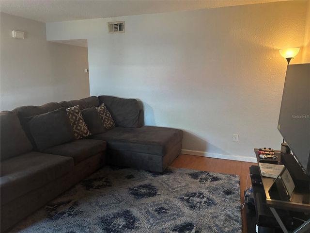 6080 22ND AVENUE N 3, St Petersburg, FL 33710