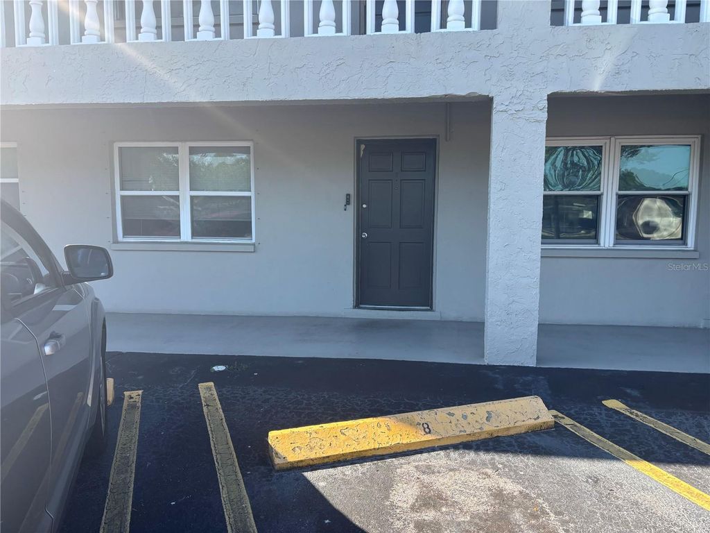 6080 22ND AVENUE N 3, St Petersburg, FL 33710