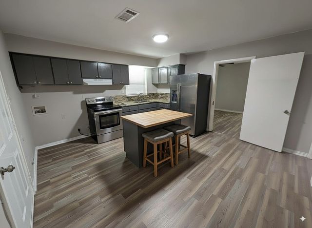 806 clearwood Drive, Dallas, TX 75232