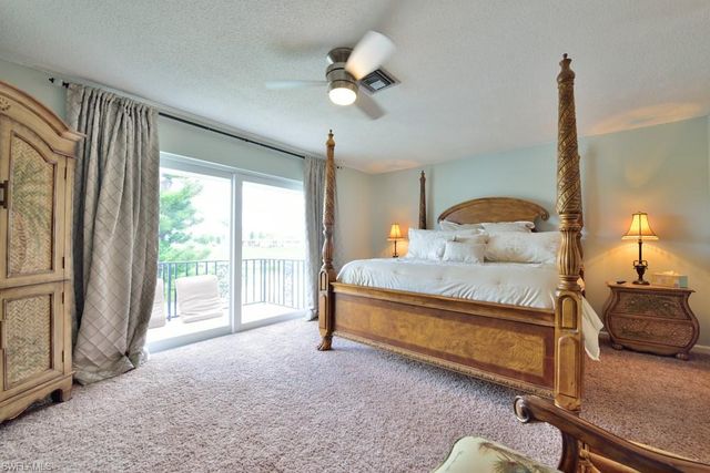229 Palm DR 229-2, Naples, FL 34112