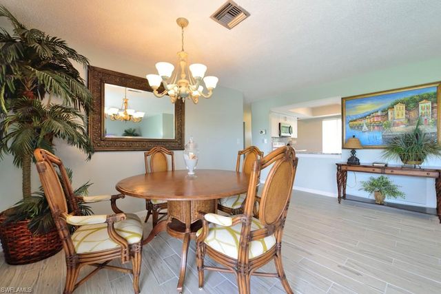 229 Palm DR 229-2, Naples, FL 34112