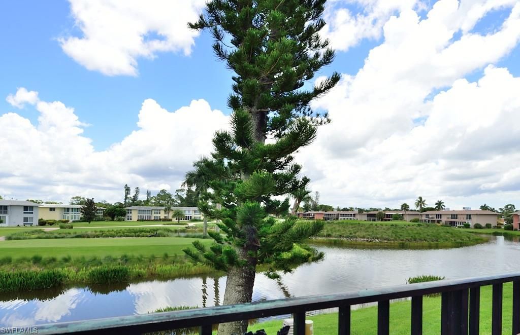 229 Palm DR 229-2, Naples, FL 34112