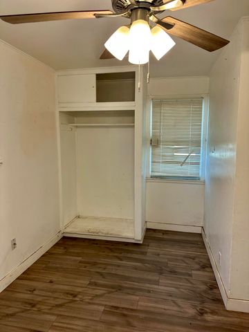 72 S Newcomb Street, Porterville, CA 93257