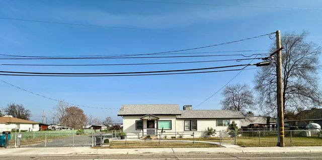 72 S Newcomb Street, Porterville, CA 93257