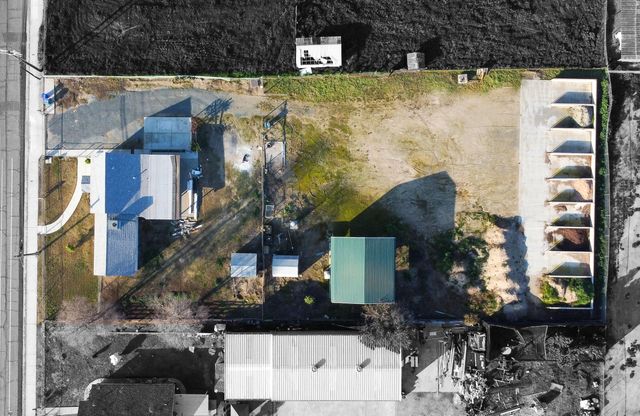 72 S Newcomb Street, Porterville, CA 93257