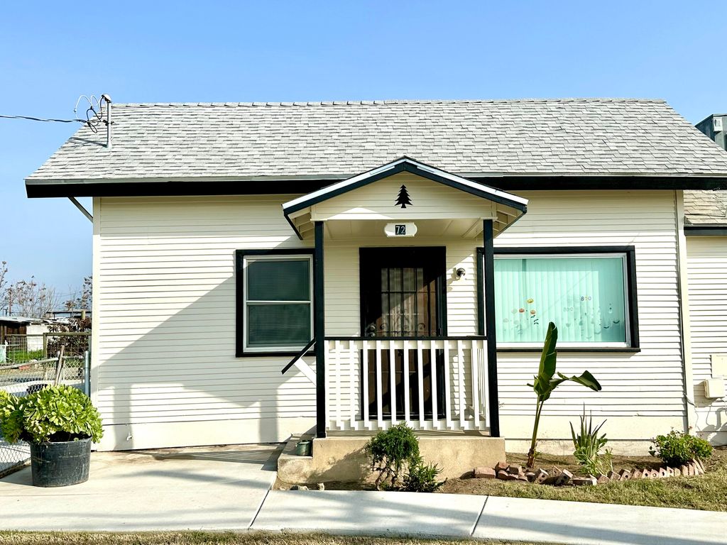 72 S Newcomb Street, Porterville, CA 93257