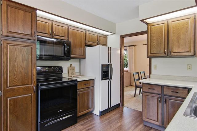 2719 E Deblene Lane, Eau Claire, WI 54703