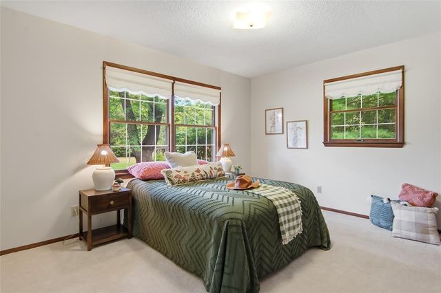 2719 E Deblene Lane, Eau Claire, WI 54703