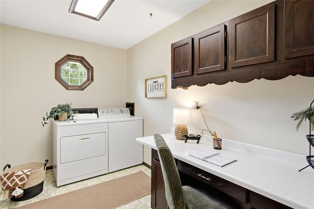 2719 E Deblene Lane, Eau Claire, WI 54703