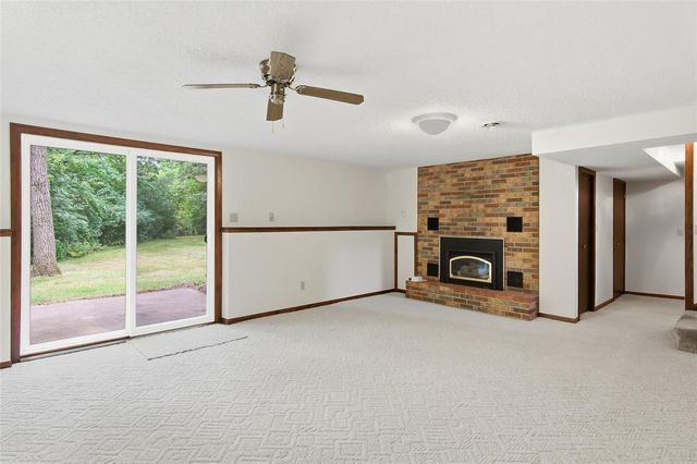 2719 E Deblene Lane, Eau Claire, WI 54703