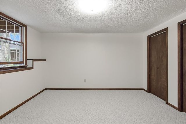2719 E Deblene Lane, Eau Claire, WI 54703