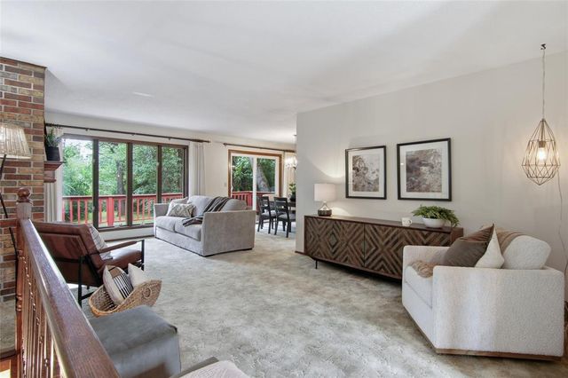 2719 E Deblene Lane, Eau Claire, WI 54703