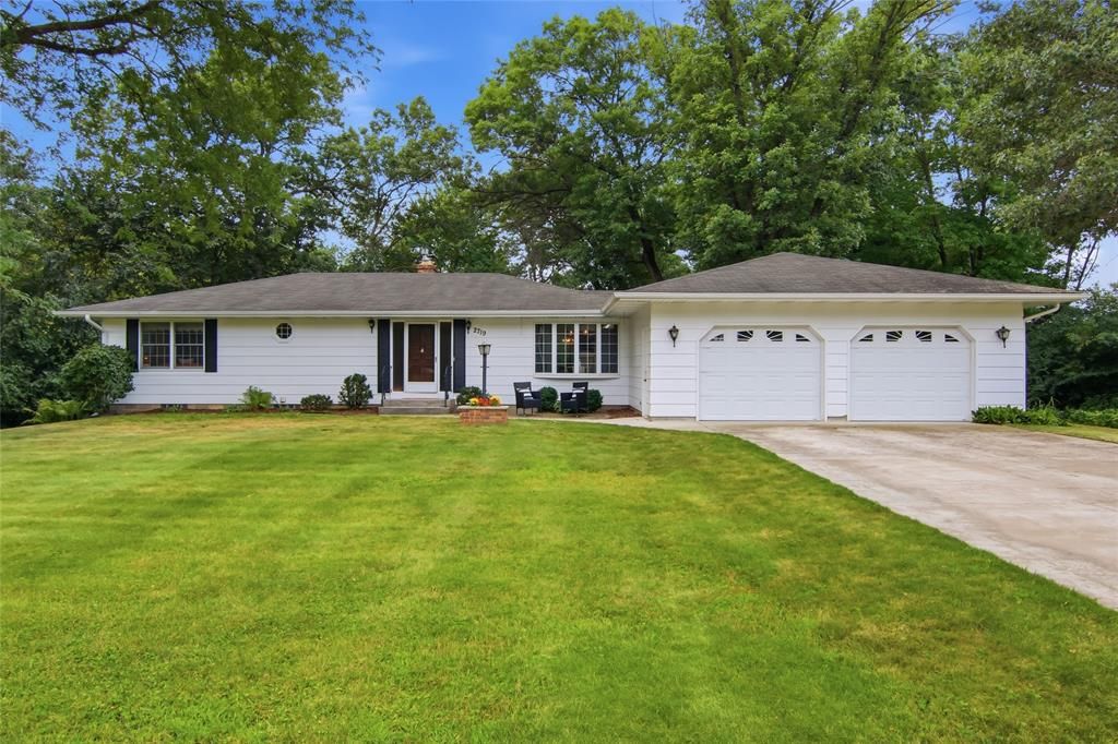 2719 E Deblene Lane, Eau Claire, WI 54703