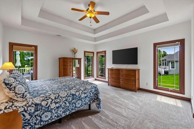 W144N9912 Sun Valley TRAIL, Germantown, WI 53022