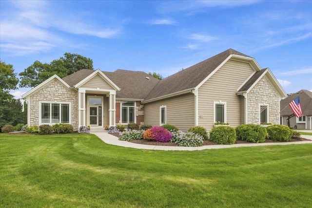 W144N9912 Sun Valley TRAIL, Germantown, WI 53022